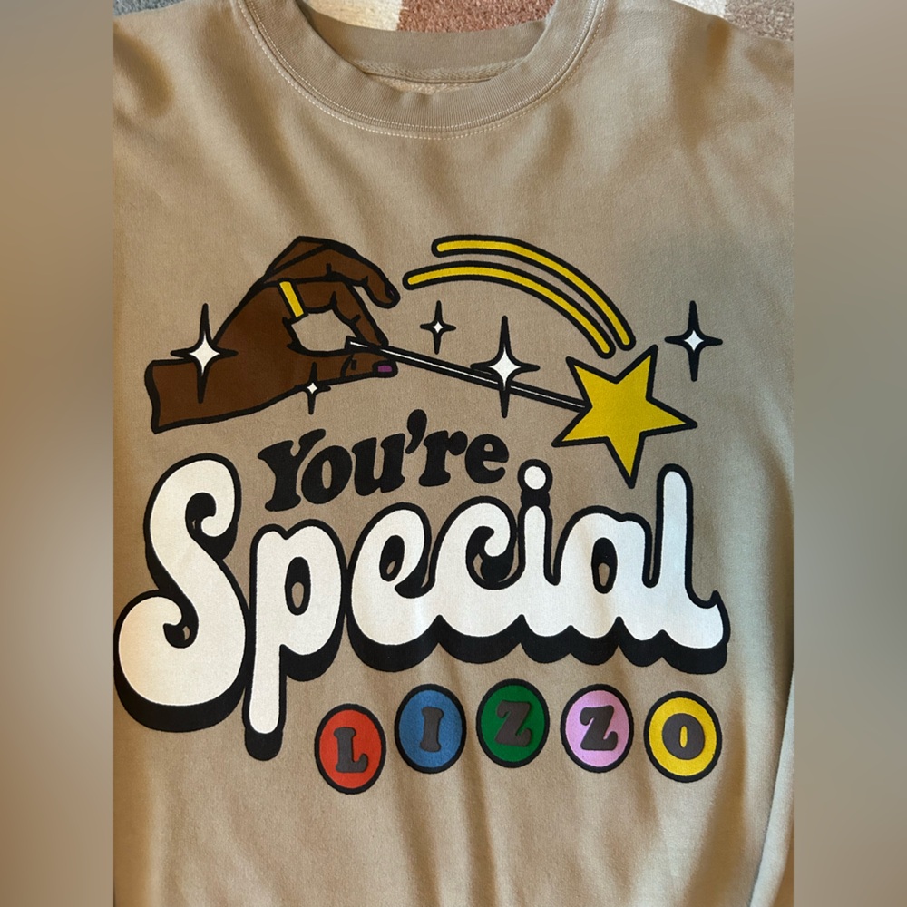 Lizzo Tan Graphic Sweatshirt - Picture 2 of 5
